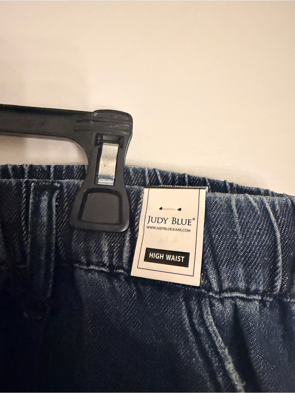 Judy Blue High Waist Pull-On Denim Shorts – Size Large NWT - Picture 2 of 5